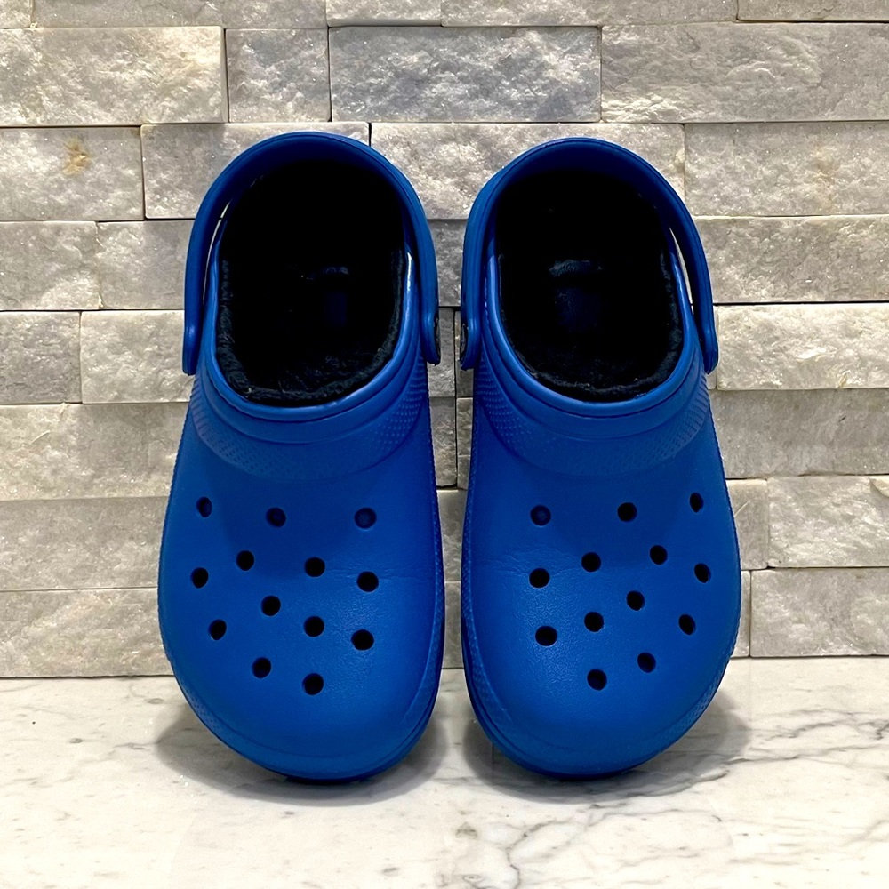 classic lined crocs